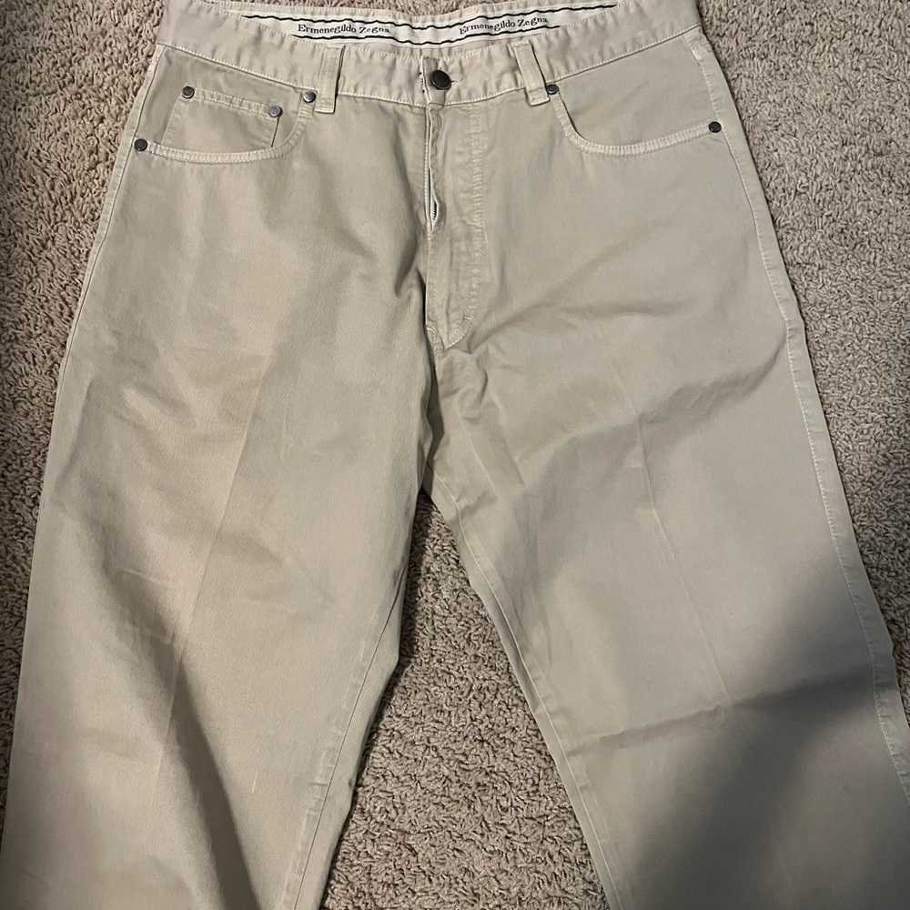 Ermenegildo Zegna Khakis | Size 35 | Fits like 34x33 |